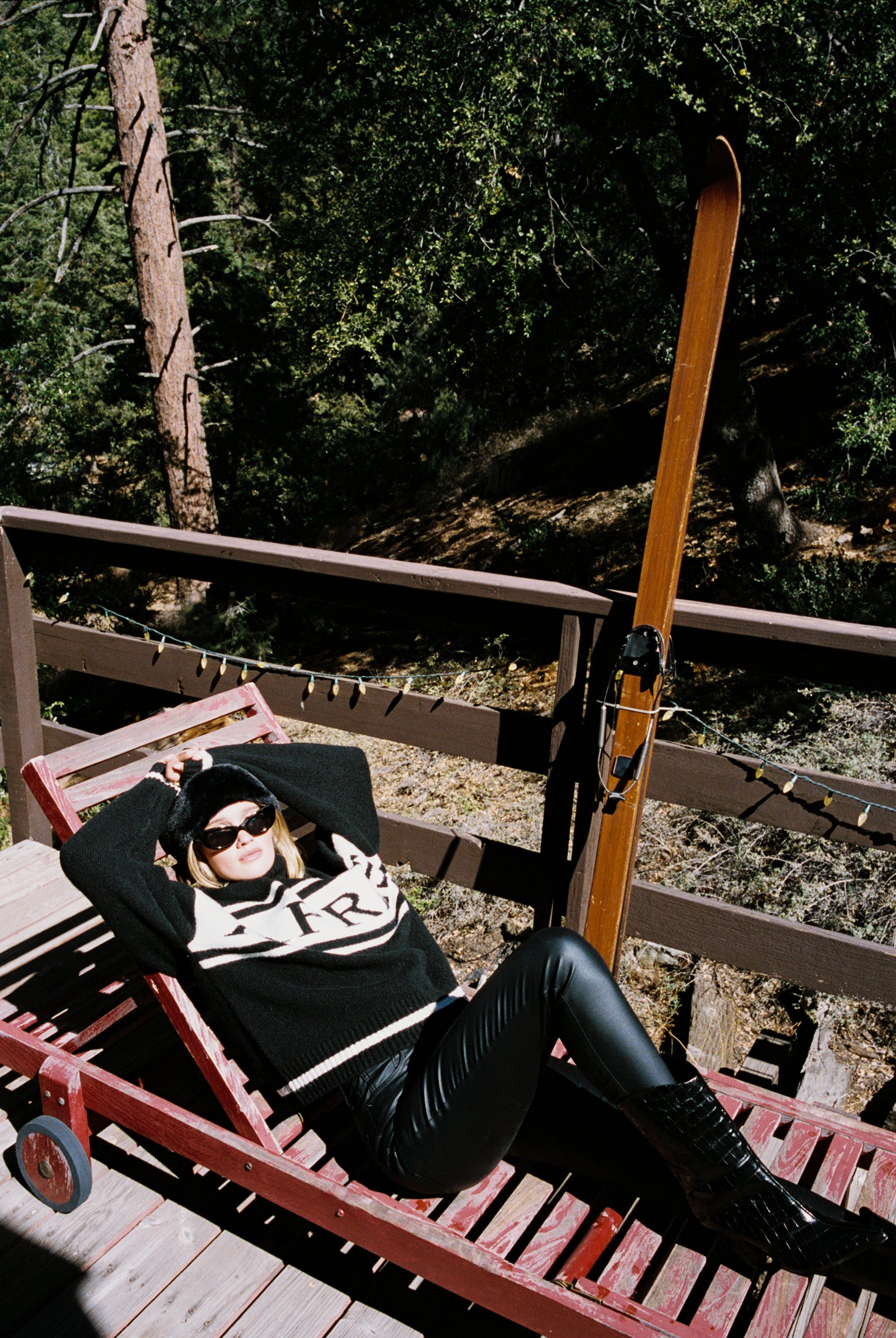 Apres Black and White Turtleneck Sweater