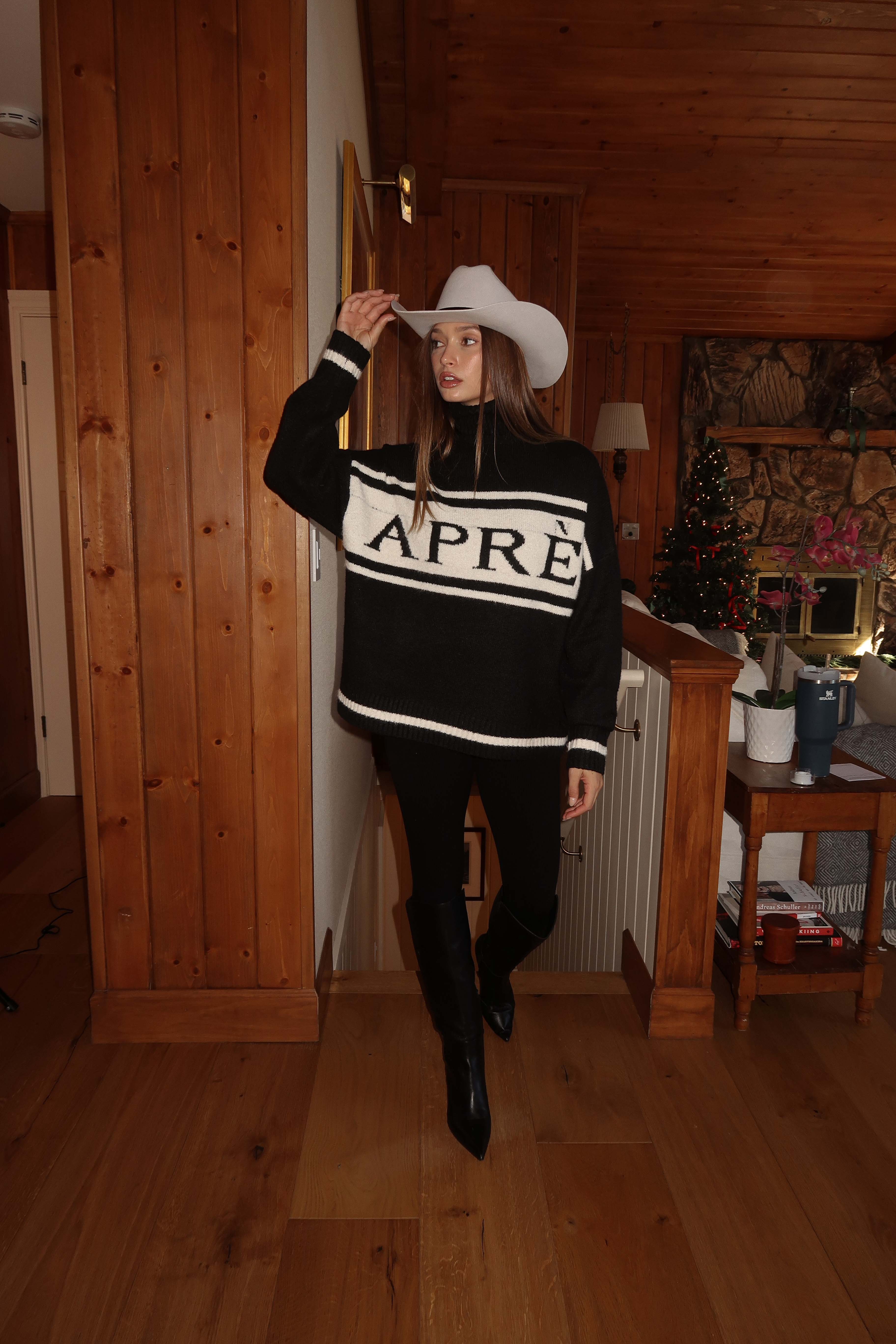 Apres Black and White Turtleneck Sweater