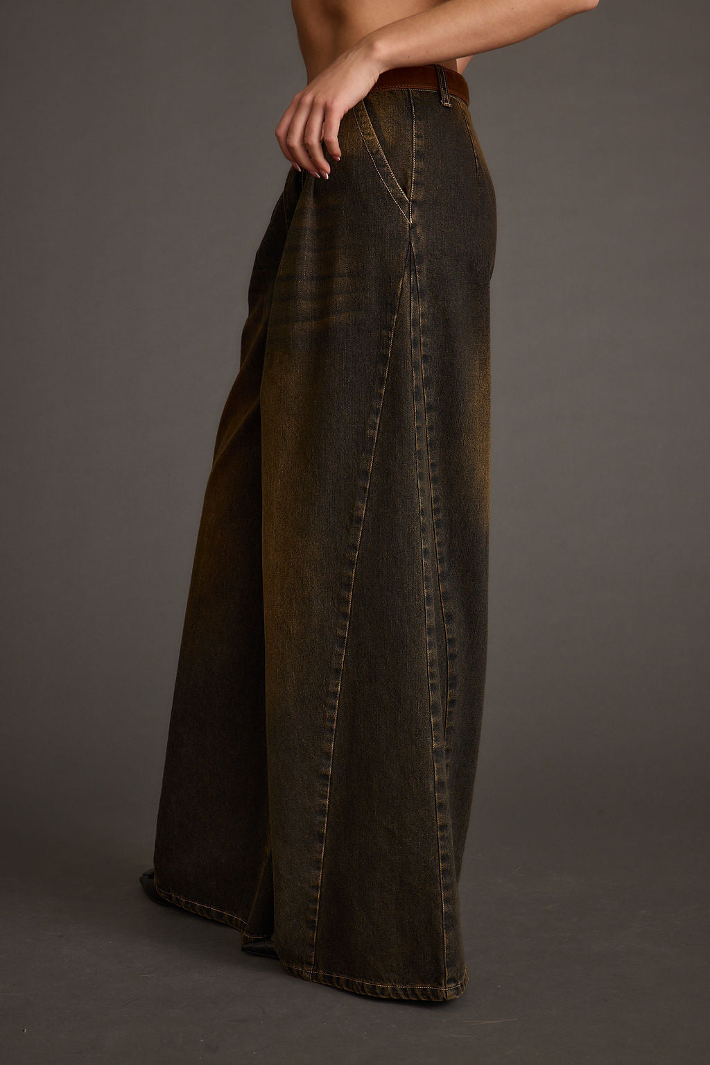Dakota Washed Black Wide Leg Jeans paired with complementary accessories for a polished look.