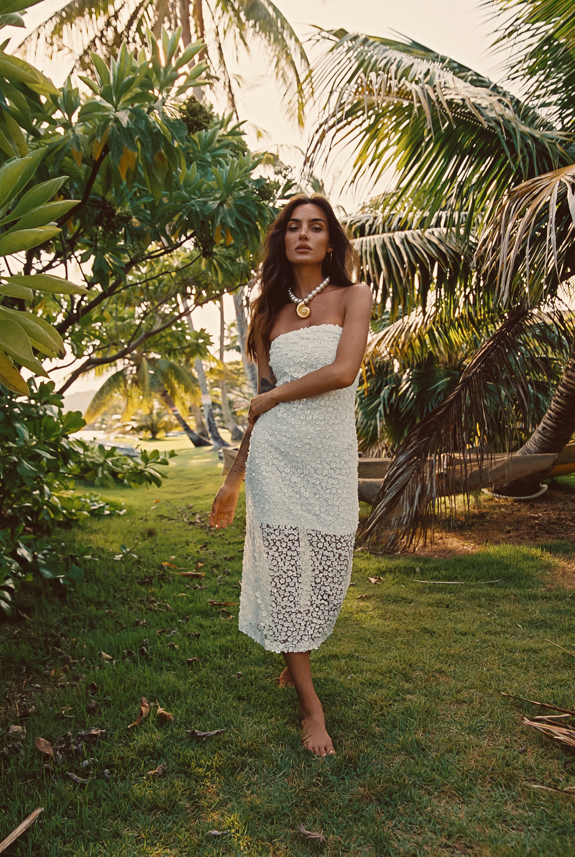 White Flower Applique Dress | 12th Tribe White Flower Applique Dress | 12th Tribe