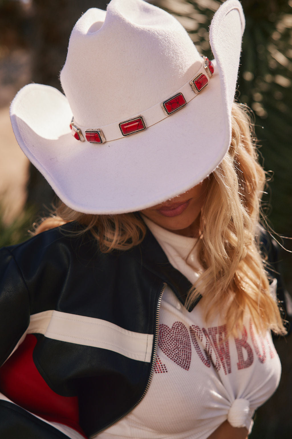 McGraw White Cowboy Hat paired with complementary accessories for a polished look.