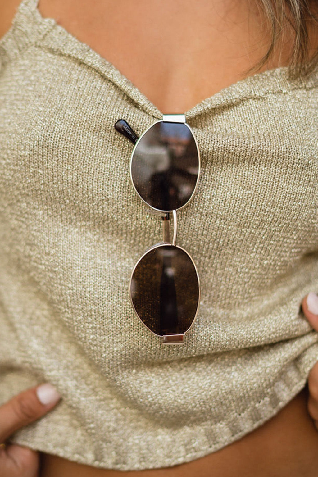 Piece with refined detailing and a flattering silhouette.
