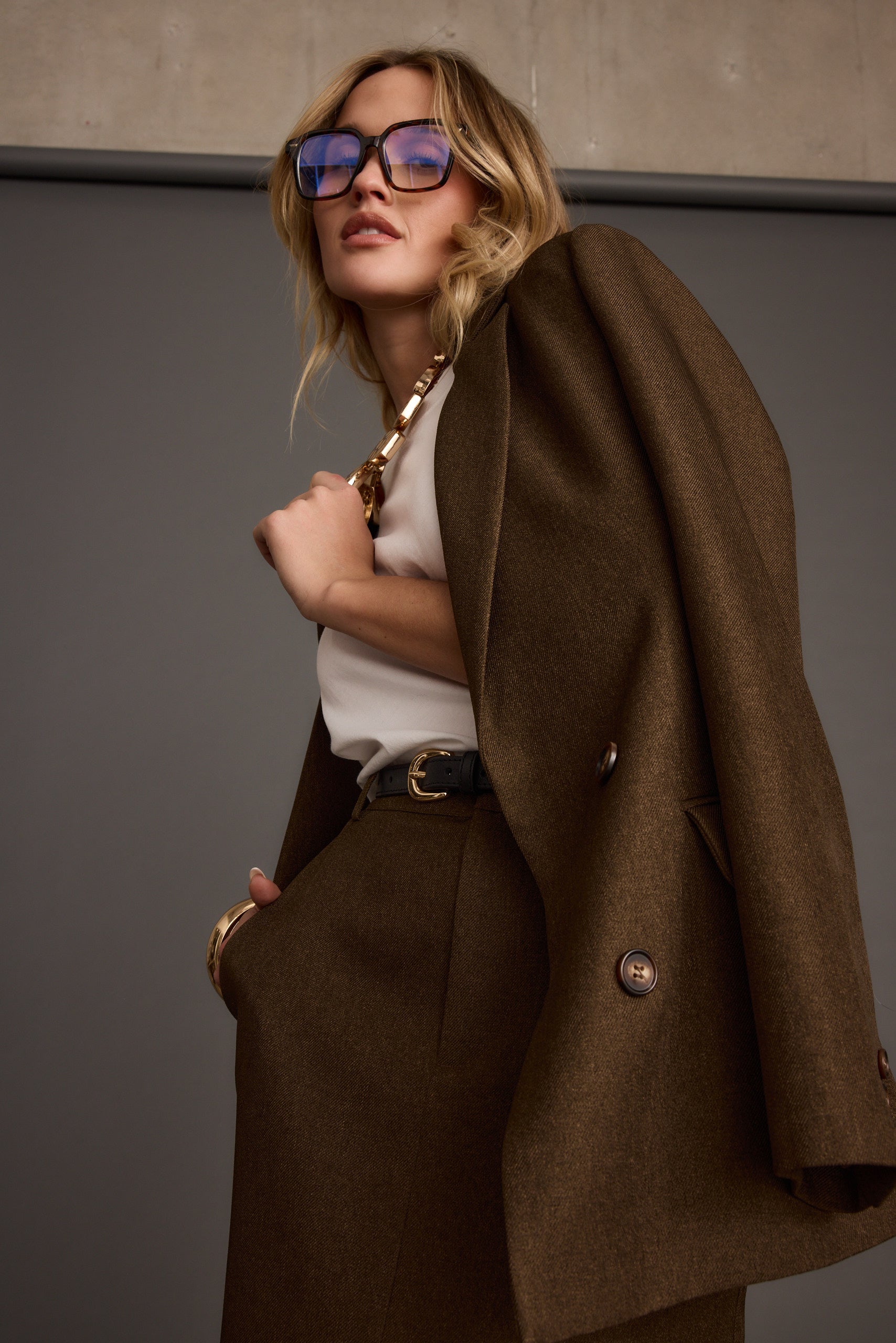 Tory Mocha Twill Blazer shown in a complementary styling arrangement.