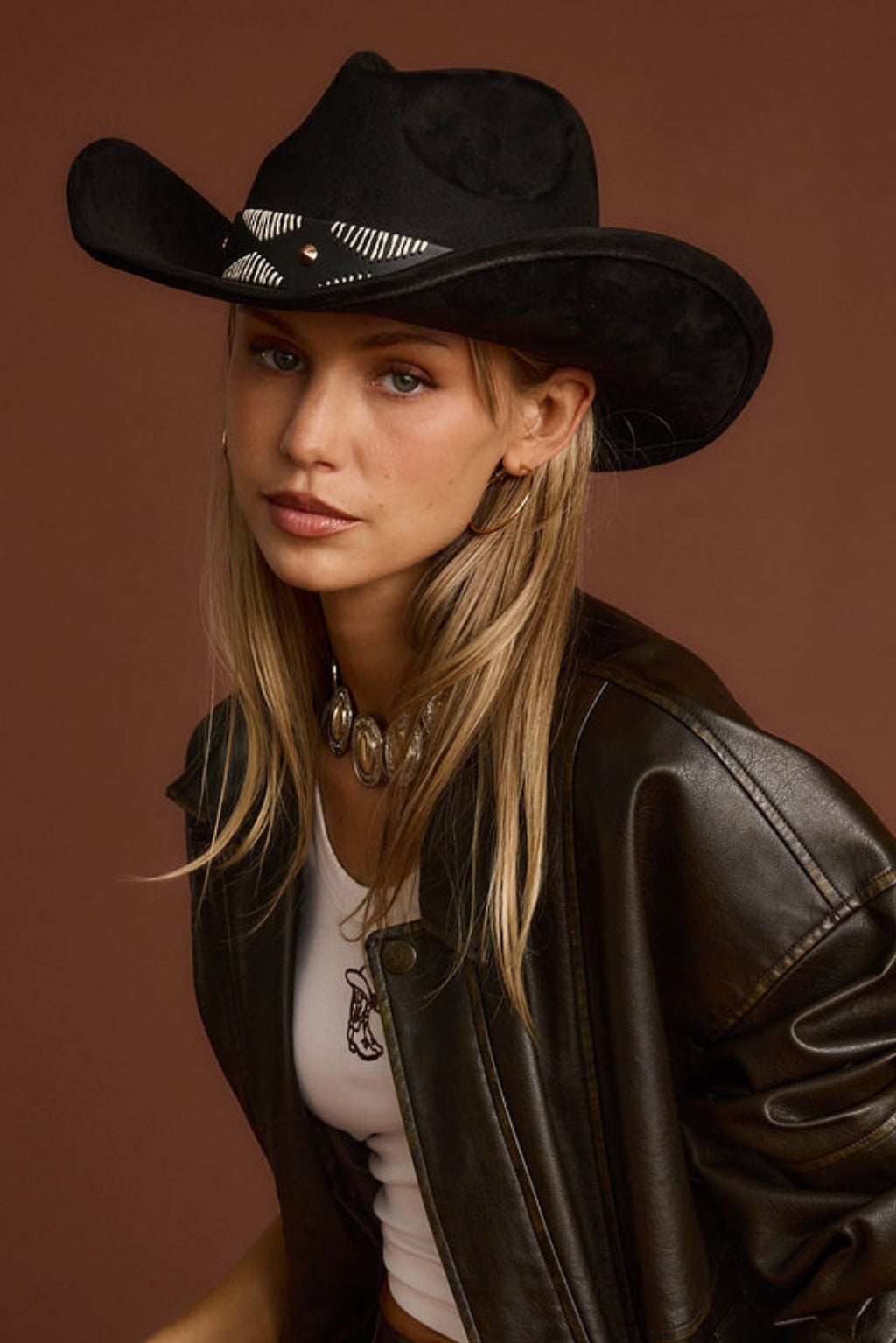 Talon Black Suede Cowboy Hat | 12th Tribe display picture 3
