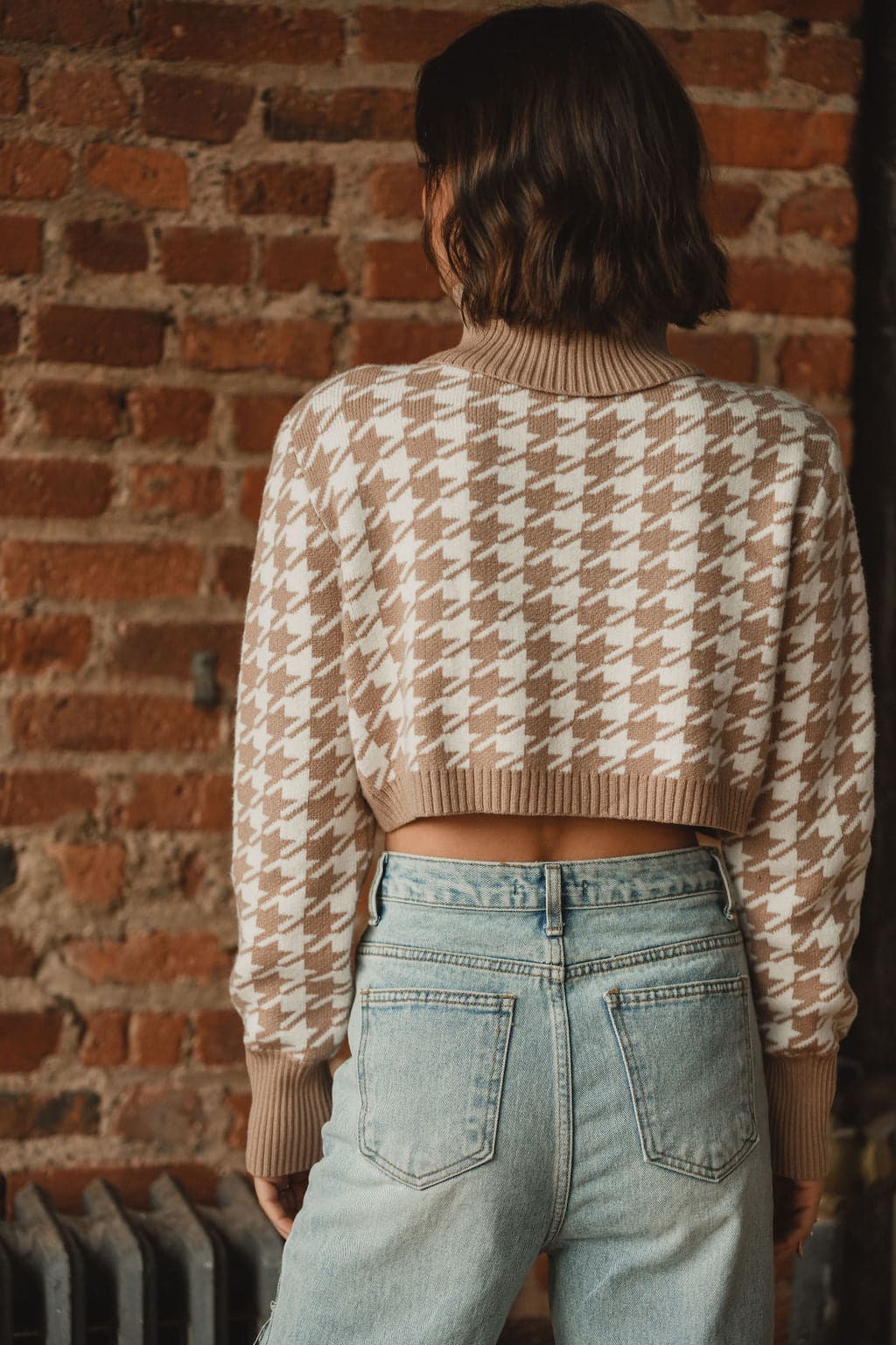 Jamie Beige Houndstooth Sweater paired with complementary accessories for a polished look.